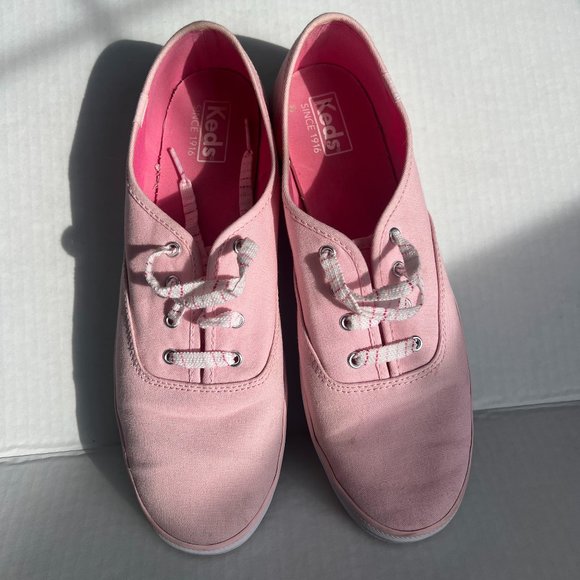 Keds Canvas Lace Ups in Baby Pink - Picture 1 of 8